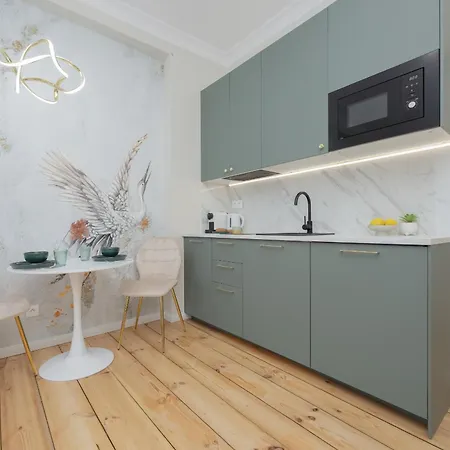 Elegant Grojecka In By Renters * Warsaw