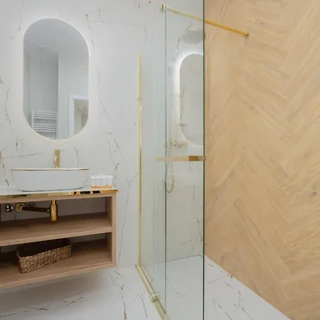 Elegant Grojecka In By Renters * Warsaw