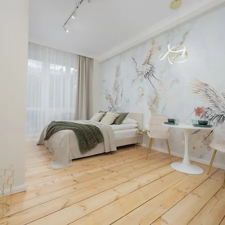 Apartment Elegant Grojecka In By Renters
