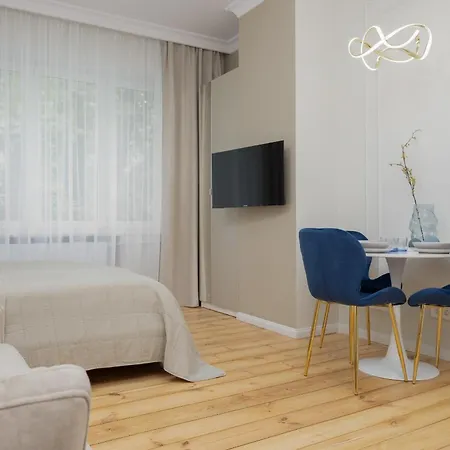 Elegant Grojecka In By Renters *