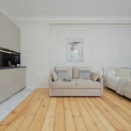 아파트 Elegant Grojecka In By Renters 바르샤바