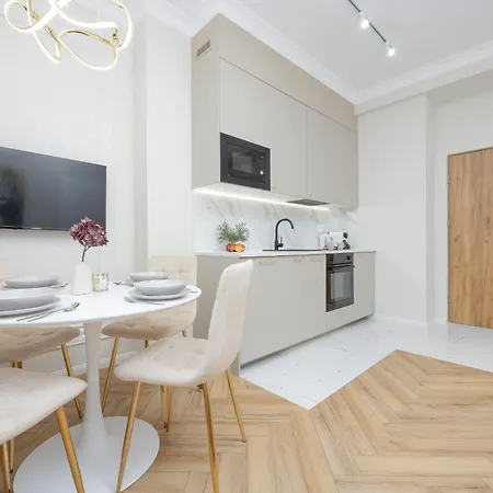 Elegant Grojecka In By Renters Διαμέρισμα Βαρσοβία
