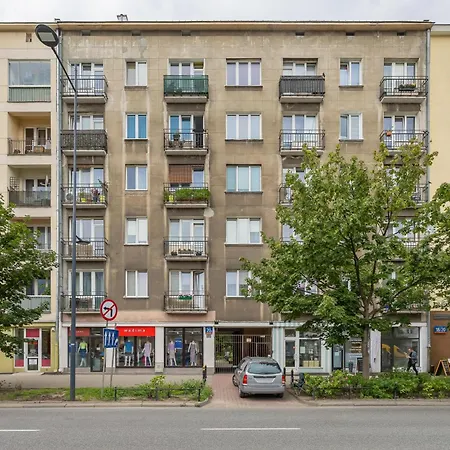 Elegant Grojecka In By Renters *